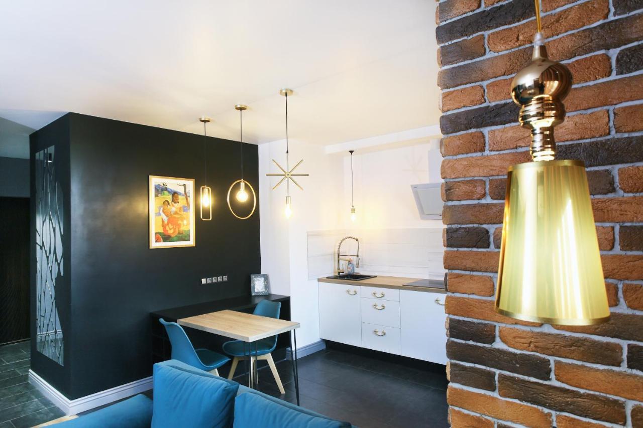 Allurapart Nivky Apartment Kyiv Exterior photo