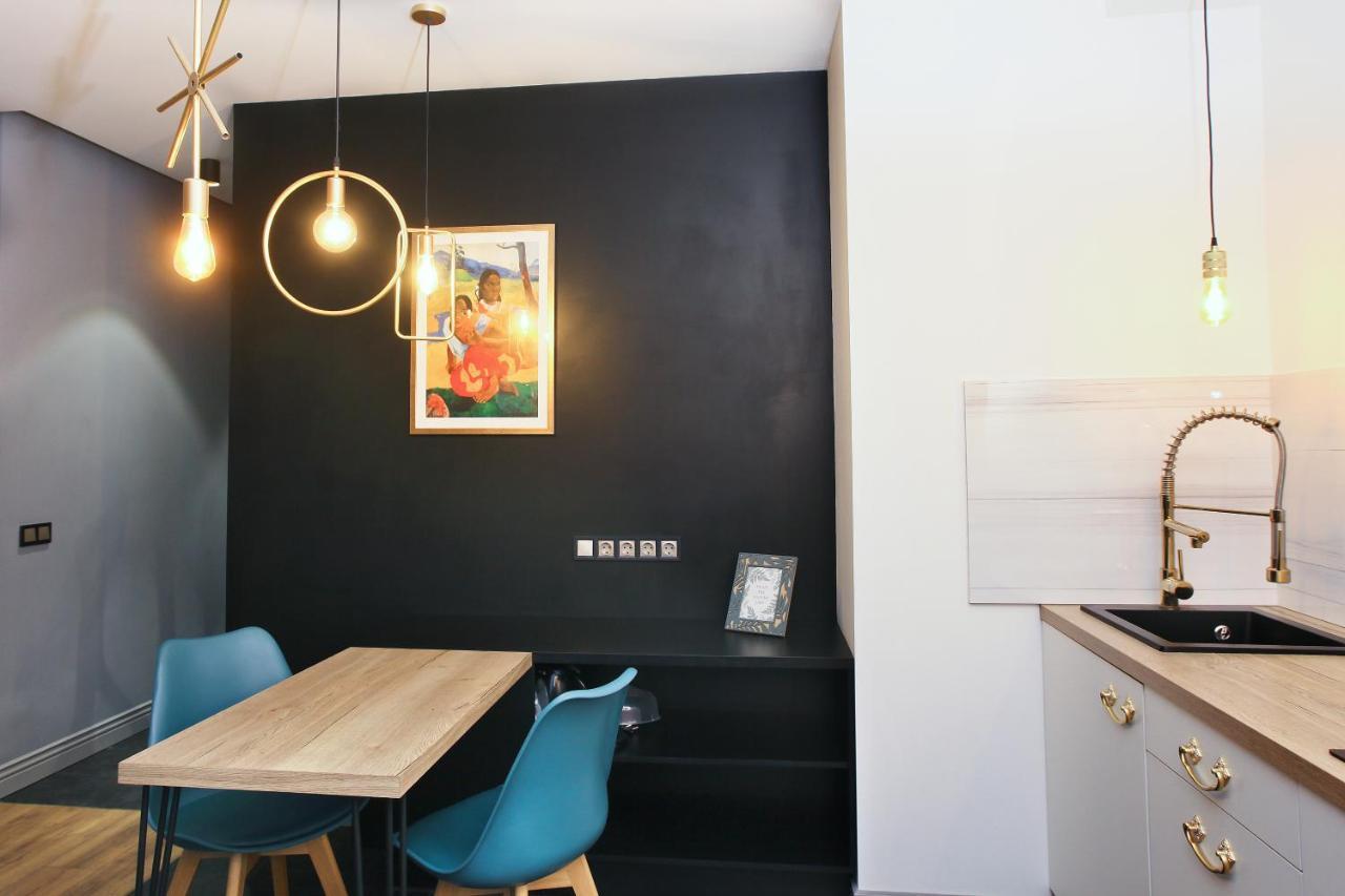 Allurapart Nivky Apartment Kyiv Exterior photo